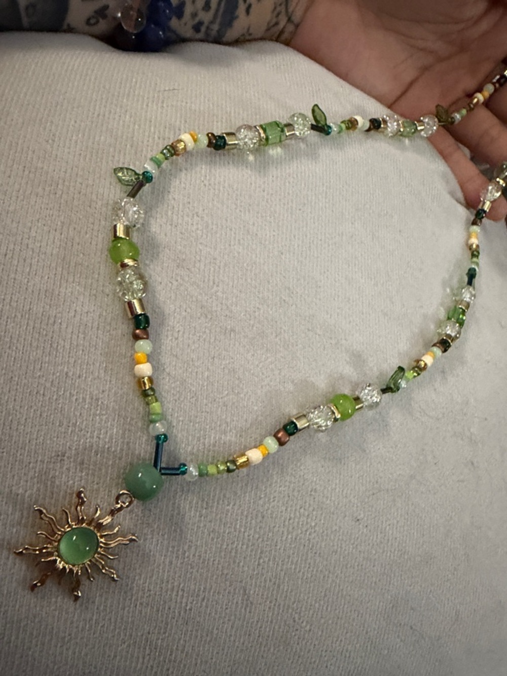 Green Beaded Sun Pendant Necklace - Women Jewelry (No Clasp) Stretchy Necklace